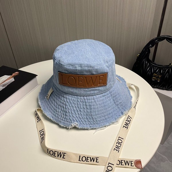 お出かけに最適♪ロエベ フレイド フィッシャーマン ハット 偽物