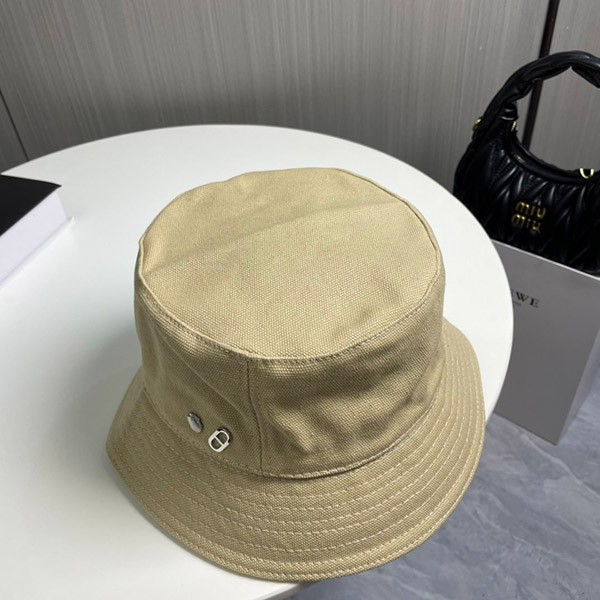 【お出かけに最適♪】エルメス Calvi シーシェルバケットハット コピー H241065