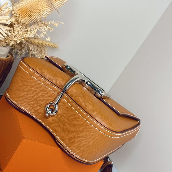 エルメス 激安 デッラ カヴァッレリア ミニバッグ ern22352