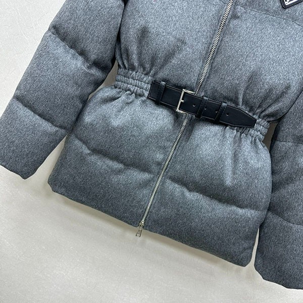 大人気☆プラダ フランネル ダウンジャケット コピー 29L131