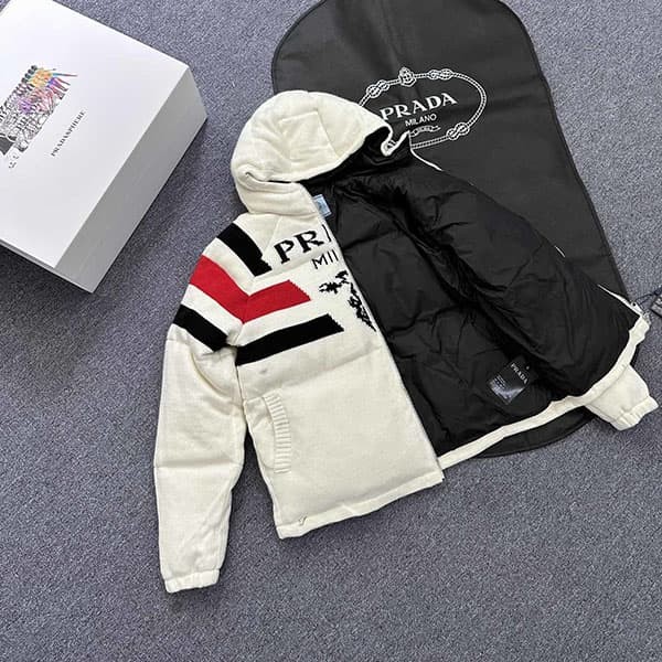 プラダ カシミア ダウンジャケットコピー商品 puz29441