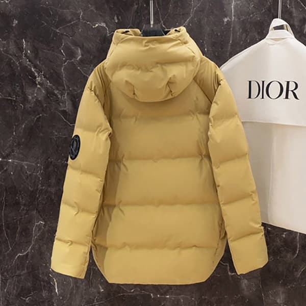 ディオール Descente