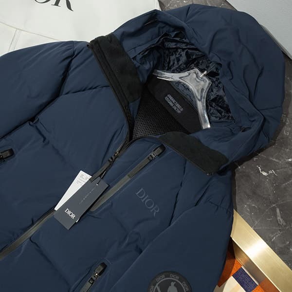 大人気!ディオール Descente&Peter Doig n級品 パファージャケット des70611