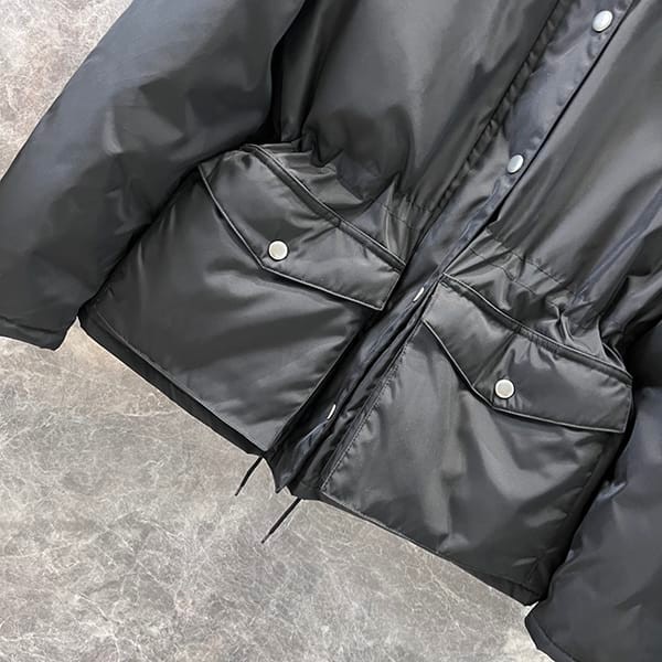 秋冬大セール プラダ Re-Nylonダウンジャケット pul01183