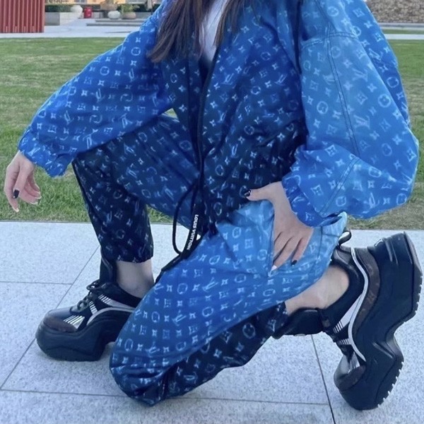 北川景子愛用厚底スニーカー★ルイヴィトン LV アークライト 2.0・ライン スニーカー【厚底でお洒落★】 1ABHZQ