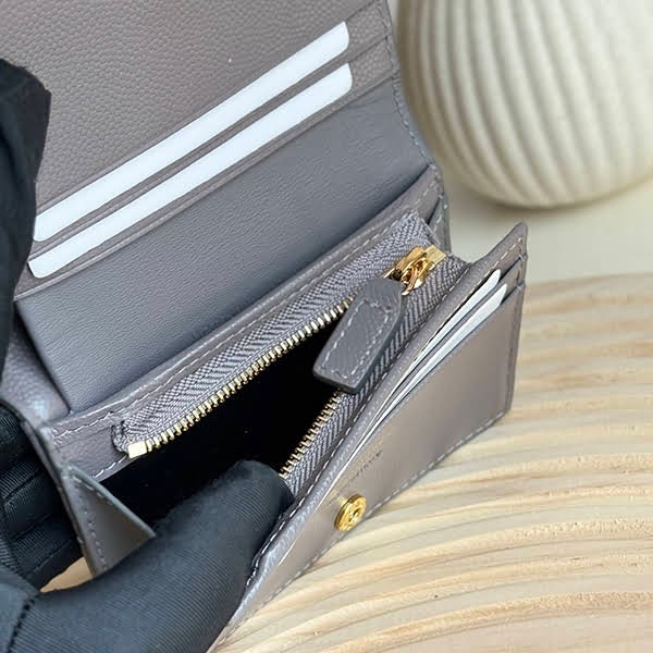【使い勝手抜群】サンローラン ☆YSLロゴオリガミ ミニ財布 スーパーコピー Sac48579