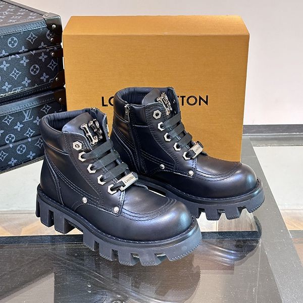 【海外限定】ルイヴィトン LV Checker Combat ブーツ 偽物★ 1ACNEY