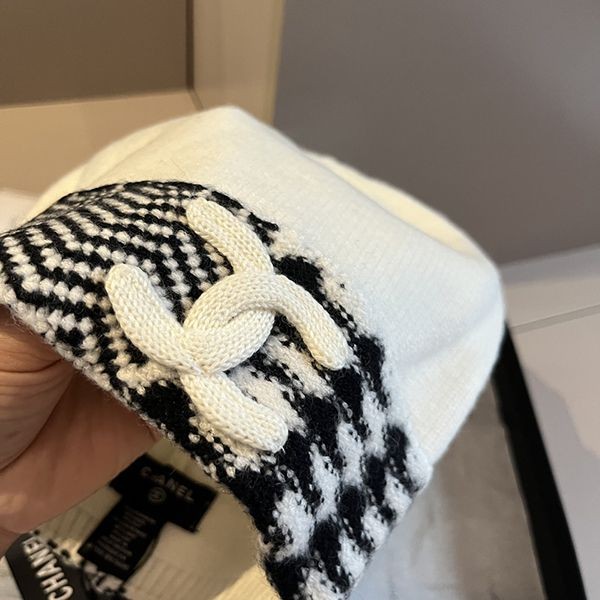【女性の憧れ☆】シャネル 23C Beanie ニット 帽子 コピー shx38692