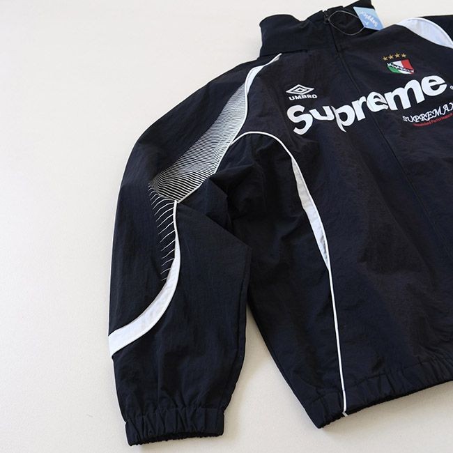 入手困難 シュプリーム x Umbro Track Jacketシュプリーム アンブロ