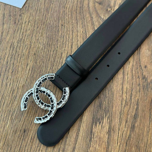 絶対欲しい!シャネル n級品 CCロゴ シンプルなバックル チェーンレザー ベルト 5色 she43894