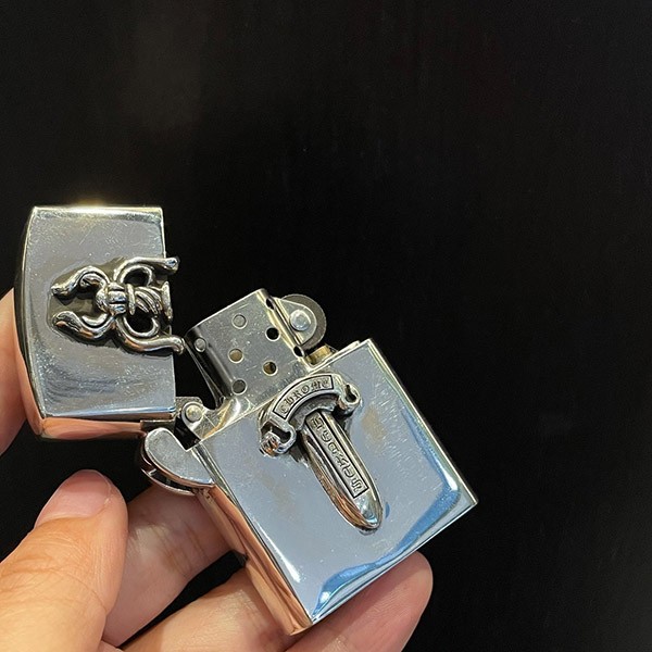 送料無料 クロムハーツ ジッポー 偽物 zippo ダガー LIGHTERZ-V6 オイルライター Kux36864