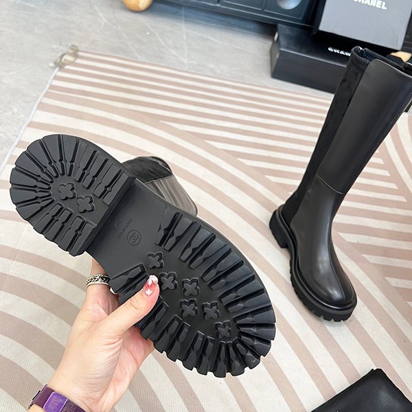 【大特価】シャネル スーパーコピー シンプルモダン厚底ブーツ shi99023