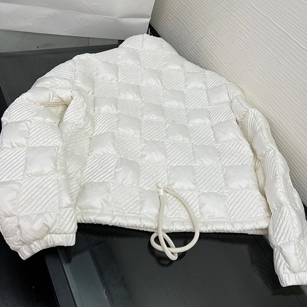 モンクレール 偽物 ANCY ジップアップ ショート ダウンシャケット