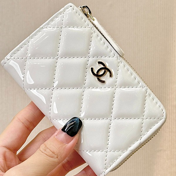 シャネル ジップコインパース 折りたたみ財布 偽物 shw72378