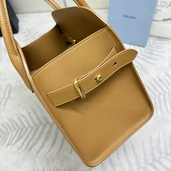 すぐ届プラダ バック コピー ル付き レザートートバッグ puy11584