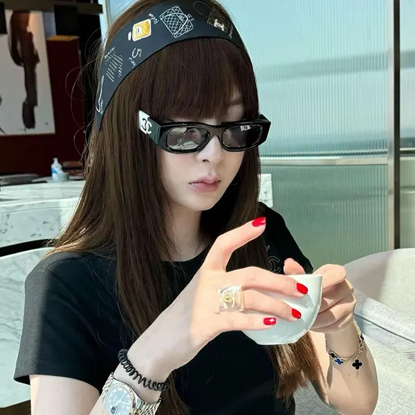 ブティック♪シャネル ロゴ レクタングル メガネ サングラス CH5525