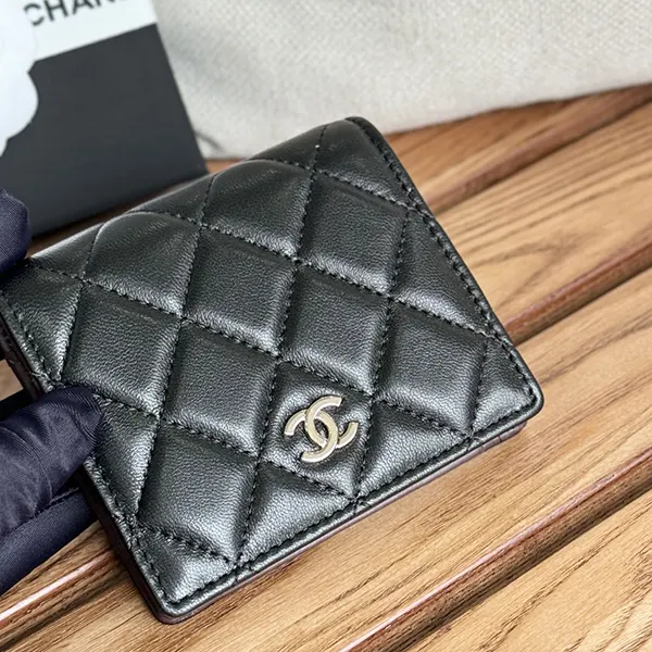 シャネル クラシックスモールフラップ 2折財布 shb42704