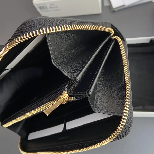 ユ*ミ様 CELINE　長財布　ラウンドジップ　トリオンフ　ノベルティ 激安価格！セリーヌ 長財布 ラウンドジップ キュイル トリオンフ n級品