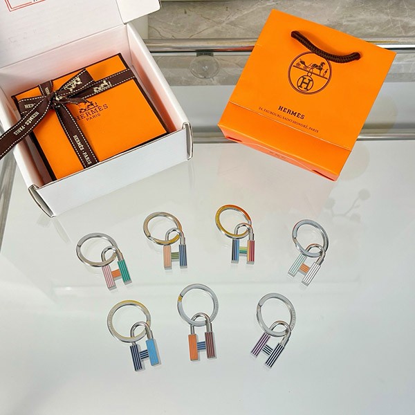 エルメス お洒落な ◆ キーホルダー 偽物《クイズ・レインボー》カデナ H0773
