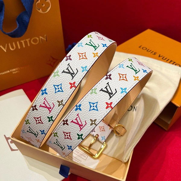 【華やかさアップ♪】ルイヴィトン 偽物 LV × TM D-リング 30MM・ベルト M8982U