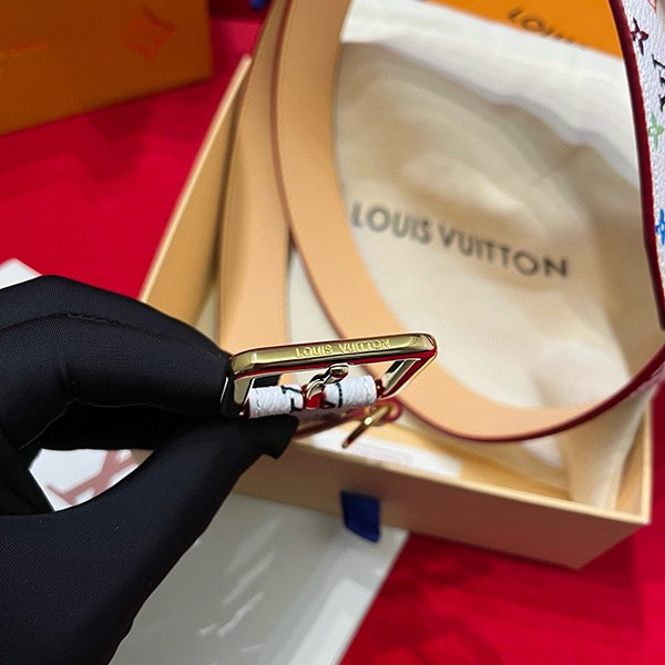 【華やかさアップ♪】ルイヴィトン 偽物 LV × TM D-リング 30MM・ベルト M8982U