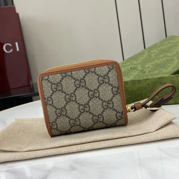 【グッチ】ミニGG エンブレムウォレット コピー 819131FAD6L