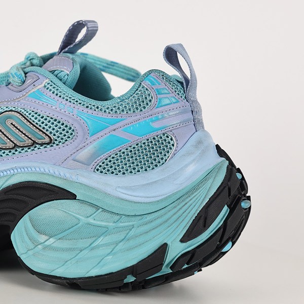 バレンシアガ 偽物 6xl Sneaker スニーカー 815859W