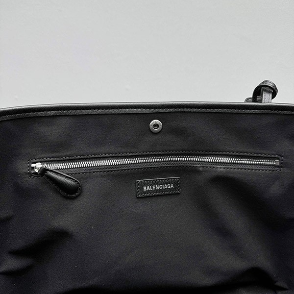【バレンシアガ】Biarritz ミディアム トートバッグ 偽物 8109832A