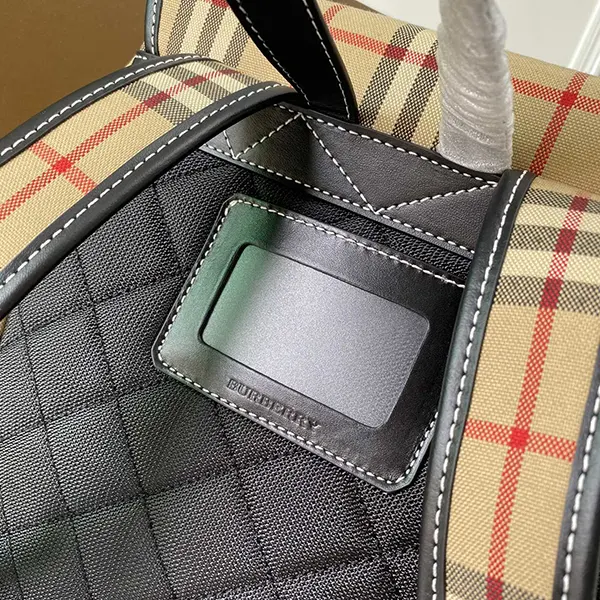 バーバリー キッズ キャンバス バックパック リュック Bae68642