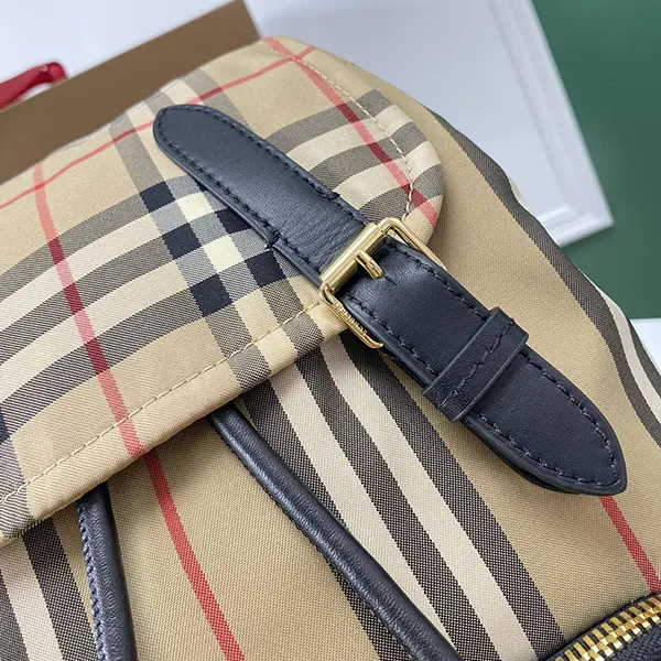 激安価格!バーバリー ノバチェック n級品 ナイロン×レザーリュック Bad05966