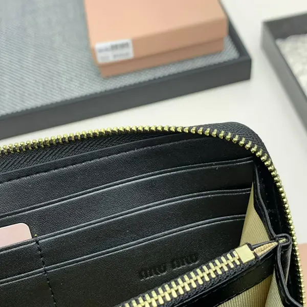 ★安心ミュウミュウ コピー マテラッセ ジッピーウォレット 長財布 myj95068