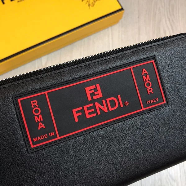 n級品 おすすめフェンディ n級品 アナグラム レザー ウォレット ブラック fea84904