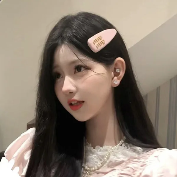 確保済みミュウミュウ レプリカTWICE サナ着用♡パテントレザー