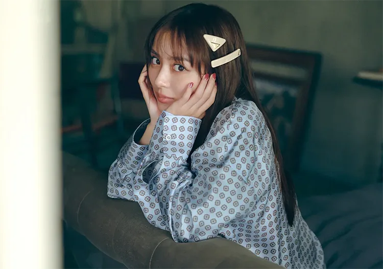 プラダ ヘアクリップ 偽物