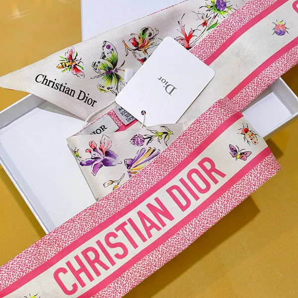 タグ付✨️Christian Dior 限定品 シルク フローラルミッツァ ロゴ ディオール D-FLORAL フローラル ミッツァ シルク スカーフ deo55401