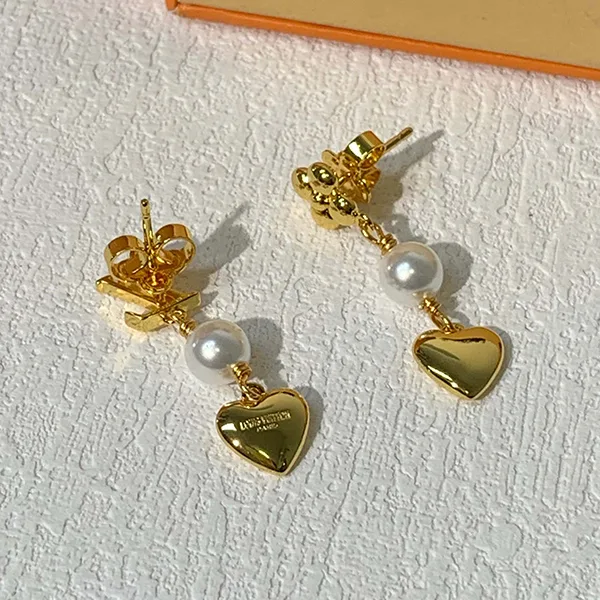 争奪戦ルイヴィトン ピアス パンダント LV ハート レプリカ M01011