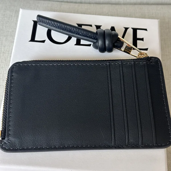 ギフトに最適ロエベ ナッパレザーカードケース ホルダー コピー商品
