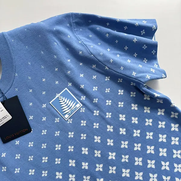 【雪のモチーフ☆カッコイイ☆お洒落】ルイヴィトン コピー LV ファーツリー ニットコットンTシャツ 1agjui
