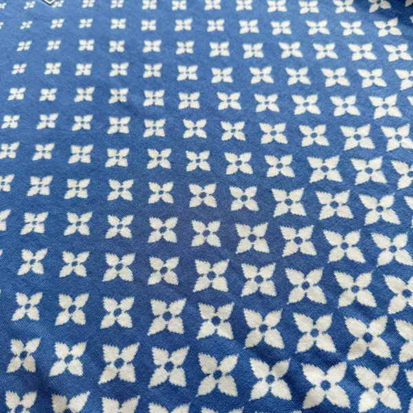 【雪のモチーフ☆カッコイイ☆お洒落】ルイヴィトン コピー LV ファーツリー ニットコットンTシャツ 1agjui