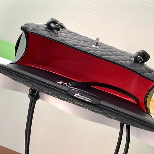 人気!シャネル カンボンライン ショルダーバッグ コピー フラップ付き shb79404