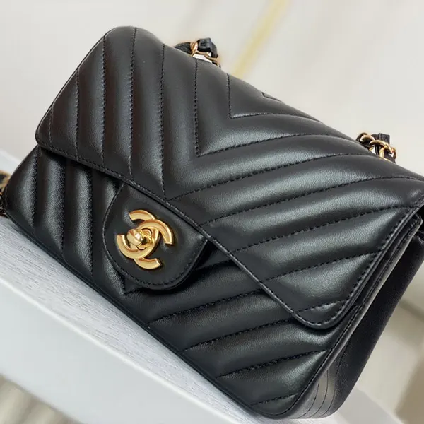 シャネル コピー ミニマトラッセ Vステッチ チェーン ショルダーバッグ