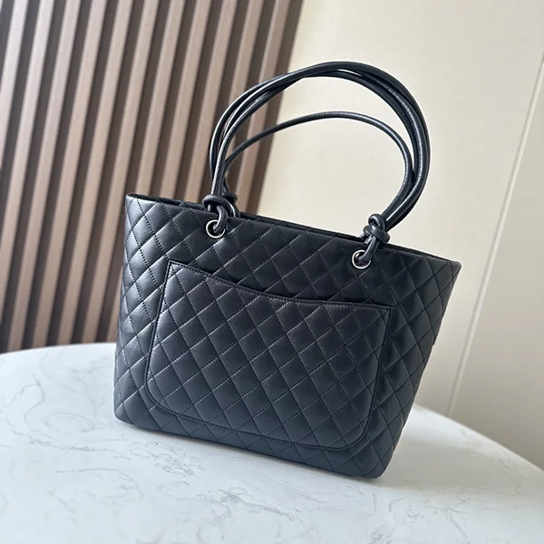 大人気！シャネル カンボンライン ラージトートバッグ レプリカ sha82817
