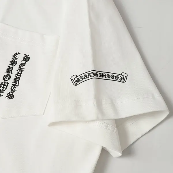 確保済み クロムハーツ n級品 スクロール ロゴ Tシャツ 半袖 Kud03596