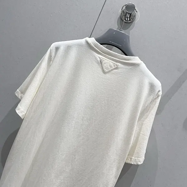 人気 プラダ コットン Tシャツ スーパーコピー puv01868