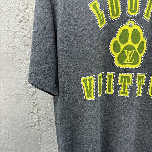 【愛犬家にはたまらない】ルイヴィトン Tシャツ コピー エンベリッシュドショートスリーブコットンクルーネック 1agjsa
