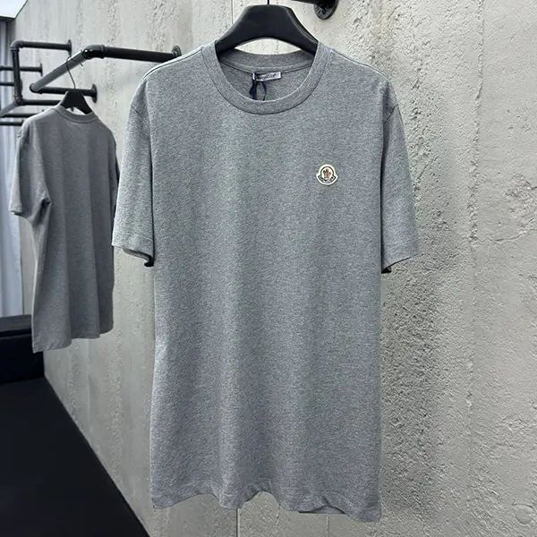 最新でオシャレ モンクレール ロゴカットソー Tシャツ mox06913