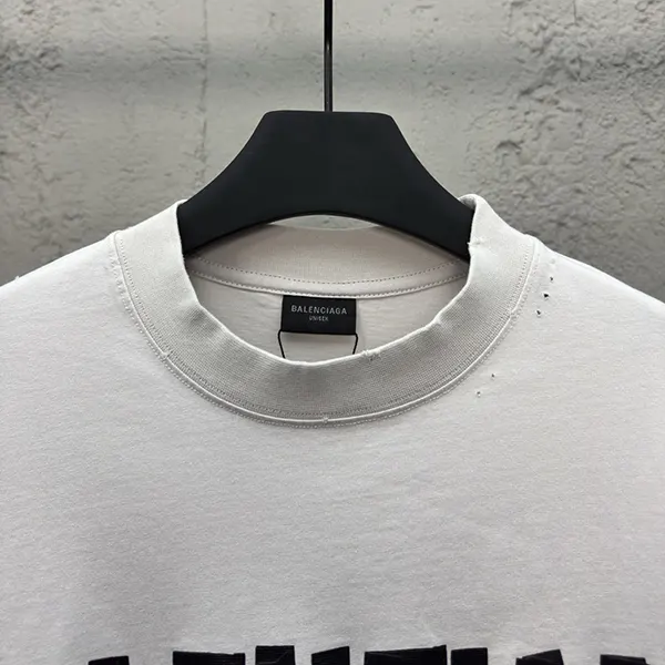 バレンシアガ TAPE TYPE Tシャツ ミディアムフィット bax90226