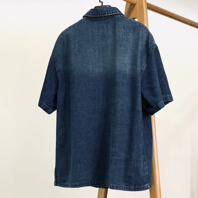 超希少!プラダ スーパーコピー デニム シャツ 半袖 ロゴ入り pud04360