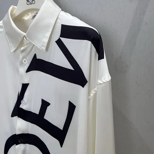 ロエベ シルクシャツ パロディ ホワイト ロゴ loa75176