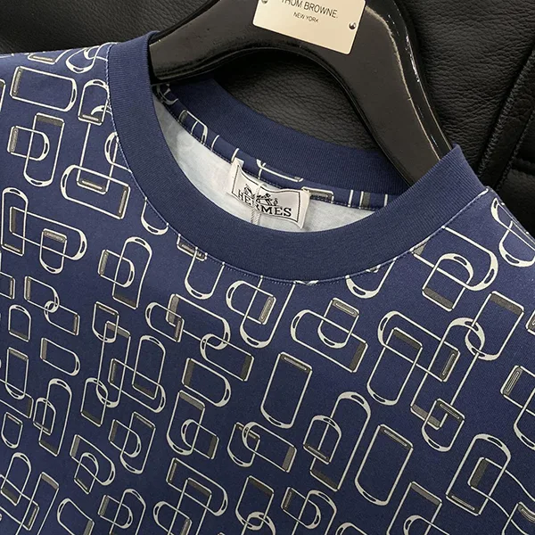 ギフトに最適【アイコニックな魅力◎】エルメス★Etriers Elastiques Tシャツ H557920HA
